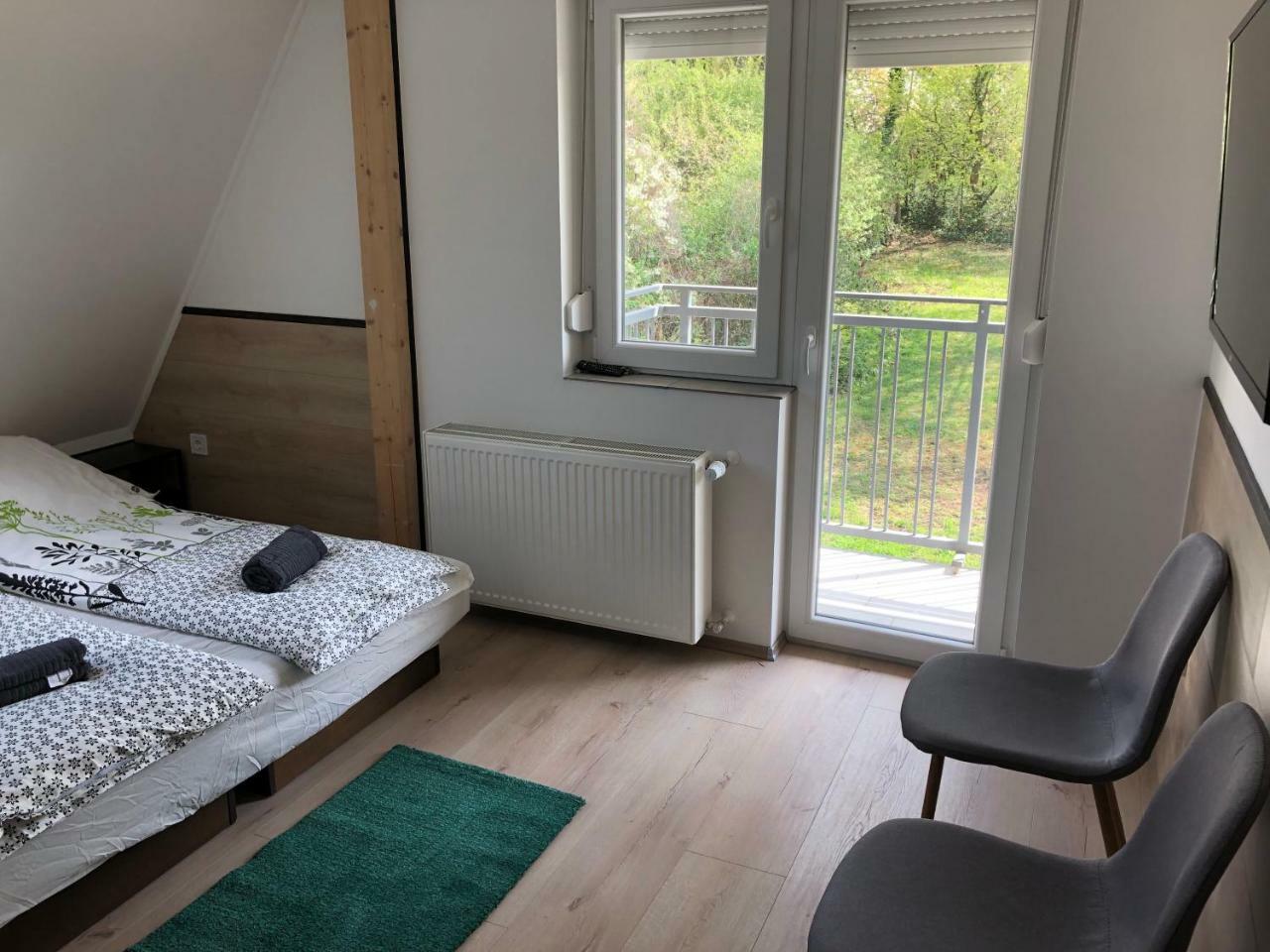Juno Apartman Vendégház Miskolc Exterior foto