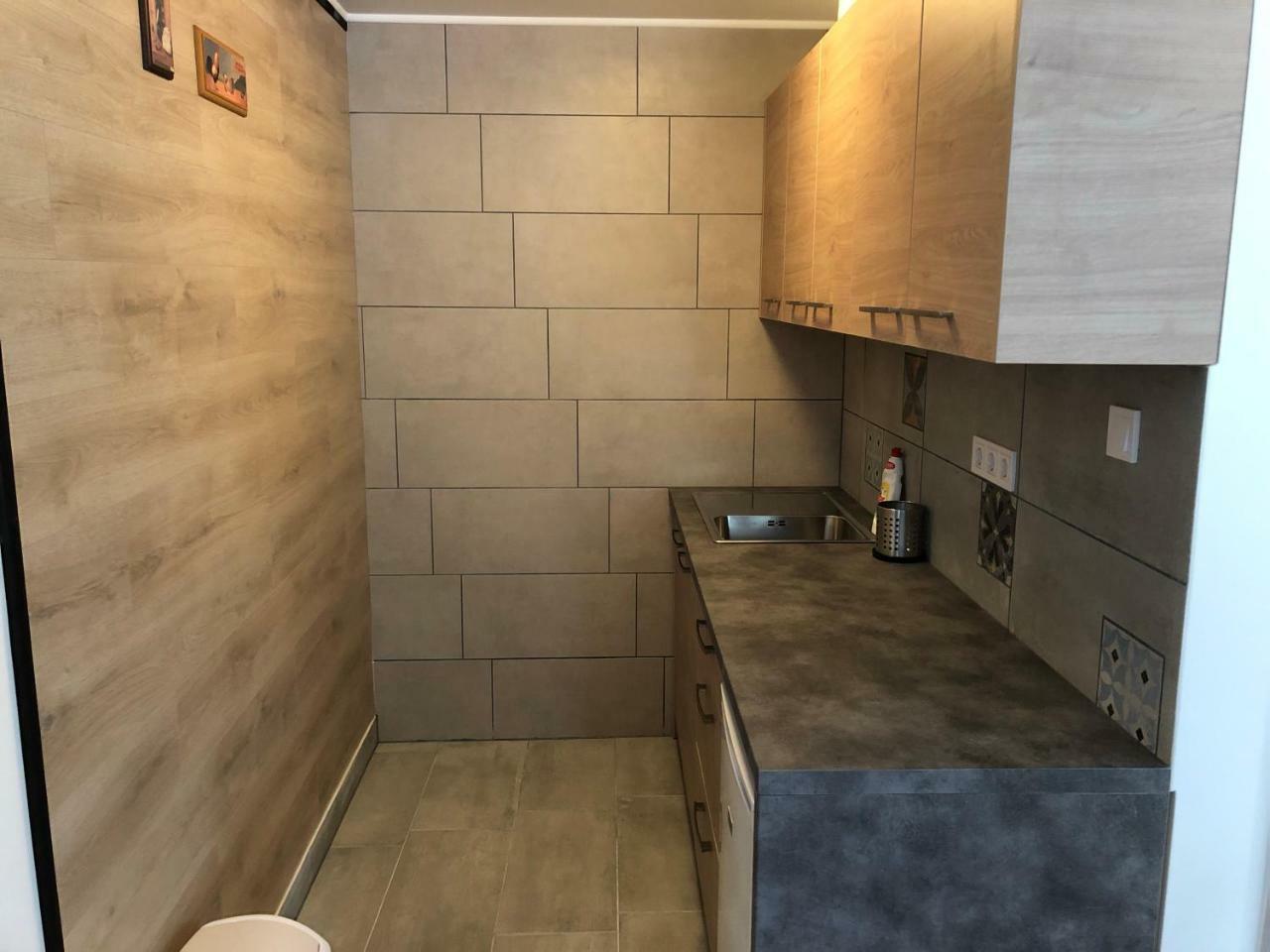 Juno Apartman Vendégház Miskolc Exterior foto
